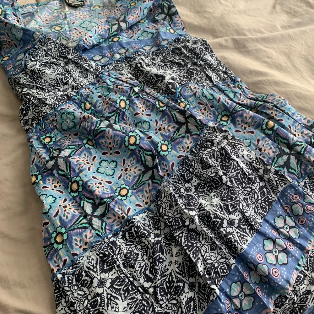 Angie lose flowing skirt. Size small - Picture 4 of 4